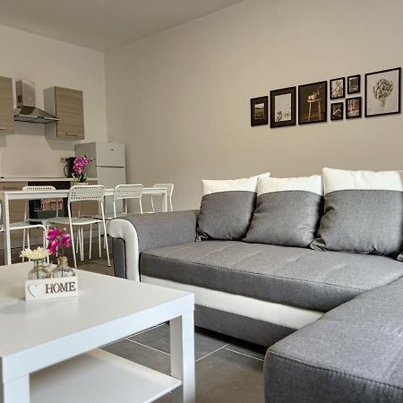 Вилла Charbonnel 4 Bruxelles-Charleroi-Airport Экстерьер фото